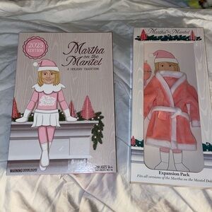 NIB Martha Stewart Martha on a Mantle Christmas Elf Shelf w pink robe & mask